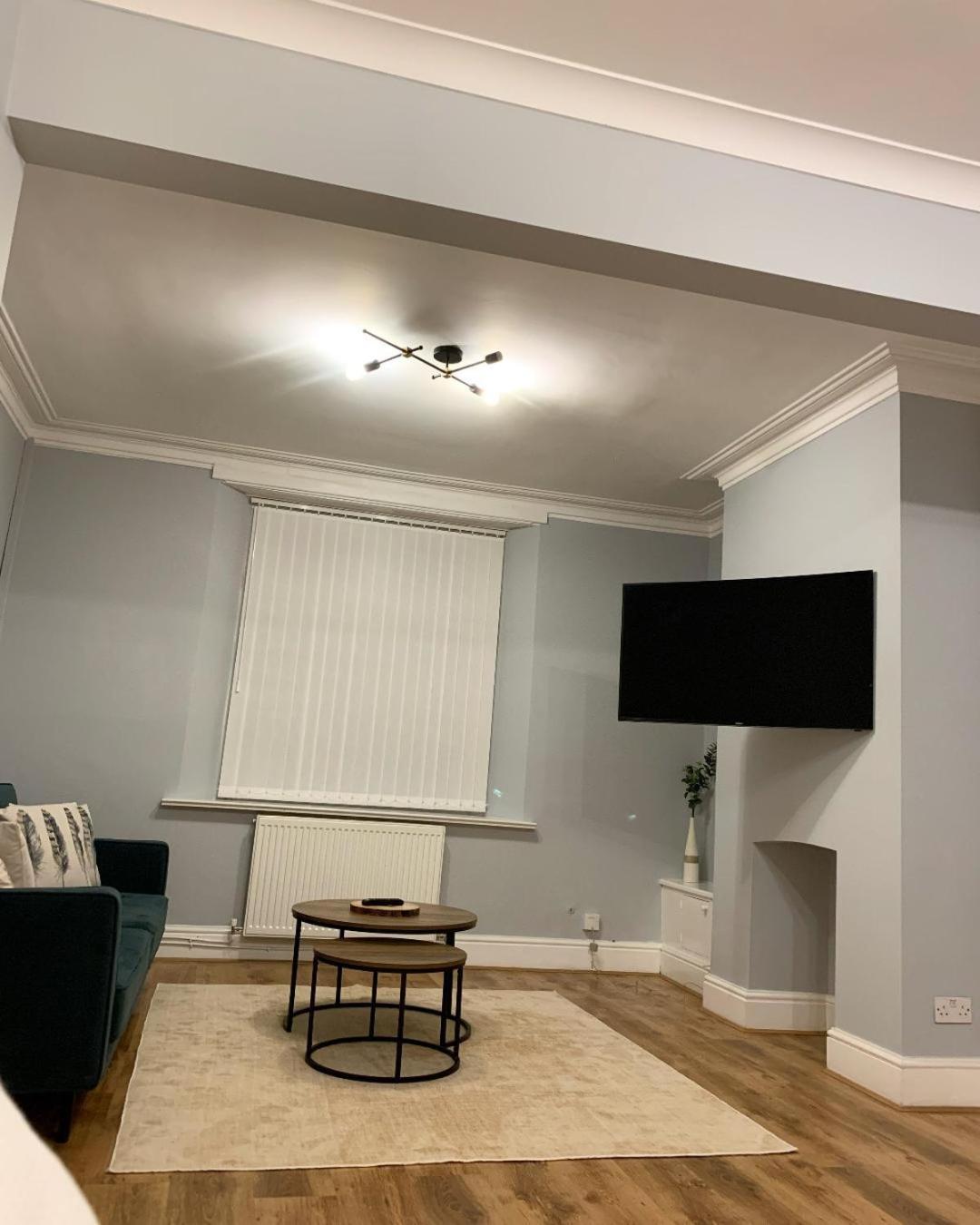 Cardiff Home Szoba fotó